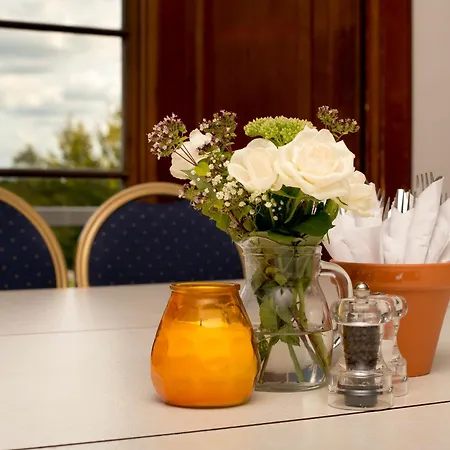 Yha Langdale 旅馆 *