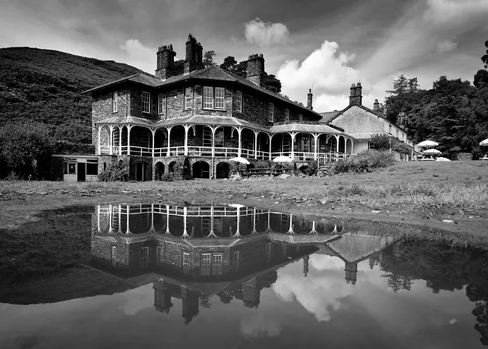 Yha Langdale Hostel *